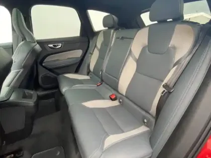 Photo 7 Volvo Xc60  B4 AdBlue 197ch R-Design Geartronic