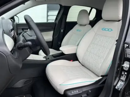 Photo 7 Fiat 600  e 156ch 54kWh La Prima