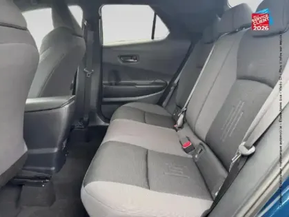 Photo 10 Toyota C-HR  1.8 Hybride 140ch Design NG23