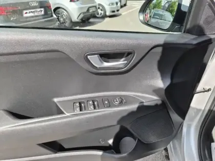 Photo 14 Kia Rio  1.0 T-GDI 100ch Active