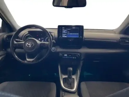 Photo 14 Toyota Yaris  116h Design 5p MY22