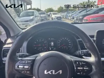 Photo 12 Kia Stonic  1.0 T-GDi 120ch MHEV GT Line Premium DCT7