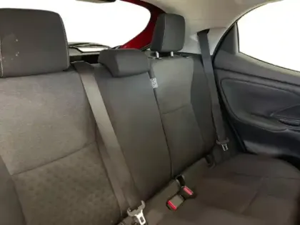 Photo 12 Toyota Yaris  116h Design 5p MY22