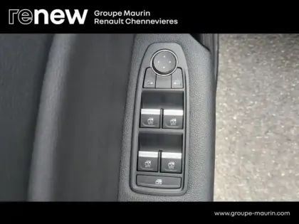 Photo 13 Renault Captur  1.3 TCe mild hybrid 140ch Techno