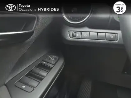 Photo 13 Toyota C-HR  1.8 Hybride 140ch Design MY25