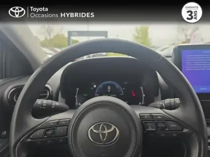 Photo 12 Toyota Yaris  116h Design 5p MC24