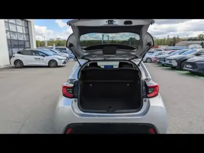 Photo 5 Toyota Yaris  116h Design Pack 5p MC24