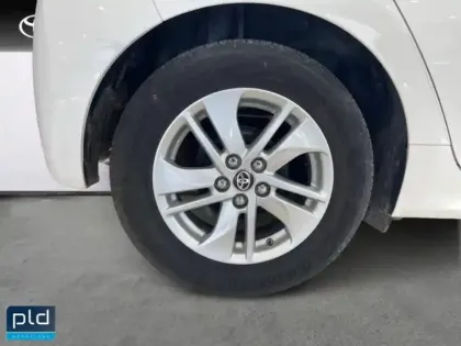 Photo 8 Toyota Yaris  120 VVT-i Dynamic Business 5p MC24