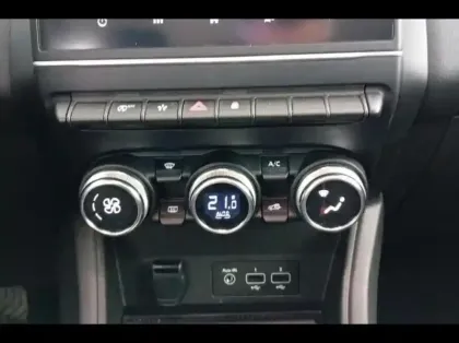 Photo 7 Renault Captur  1.0 TCe 90ch Techno