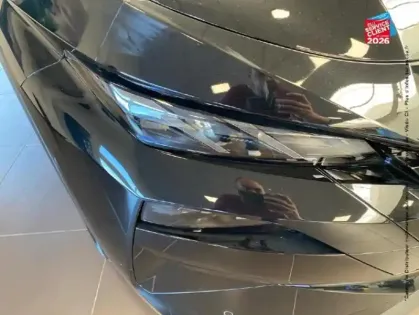 Photo 12 Peugeot 408  Hybrid 145ch GT e-DCS6