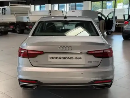 Photo 5 Audi A4  35 TFSI 150ch Business line S tronic 7