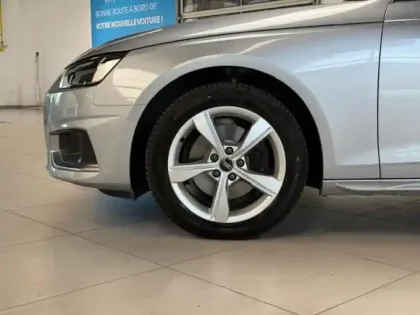 Photo 10 Audi A4  35 TFSI 150ch Business line S tronic 7