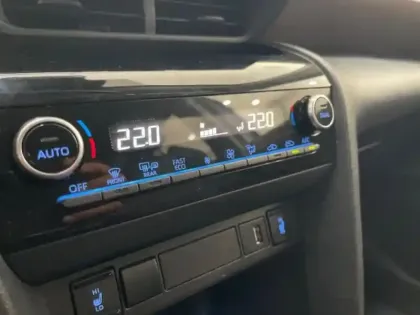 Photo 11 Toyota Yaris  Cross 116h Collection MY22