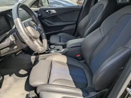 Photo 8 BMW Serie 1 Série 1 118iA 136ch M Sport DKG7