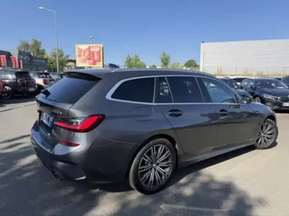Photo 16 BMW Serie 3 Série 3 Touring 330eA xDrive 292ch M Sport