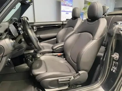 Photo 12 Mini Mini Cabrio Cooper 136ch Edition Premium Plus BVA7