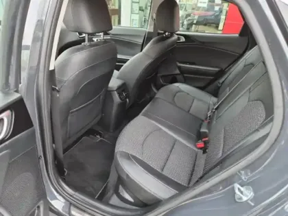 Photo 11 Kia Xceed  1.6 GDi 105ch + Plug-In 60.5ch Active DCT6