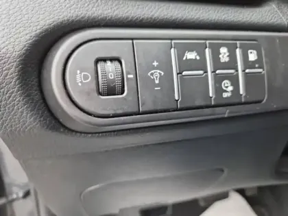 Photo 14 Kia Xceed  1.6 GDi 105ch + Plug-In 60.5ch Active DCT6