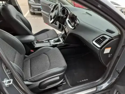 Photo 10 Kia Xceed  1.6 GDi 105ch + Plug-In 60.5ch Active DCT6
