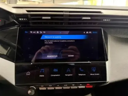 Photo 13 Peugeot 408  PHEV 180ch Allure e-EAT8