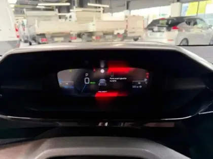 Photo 12 Peugeot 408  PHEV 180ch Allure e-EAT8