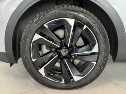 Photo 9 Peugeot 408  PHEV 180ch Allure e-EAT8