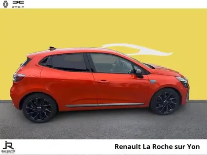 Photo 12 Renault Clio  1.6 E-Tech 145ch full hybrid esprit Alpine - 24