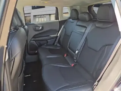 Photo 10 Jeep Compass  1.3 GSE T4 150ch Limited 4x2 BVR6