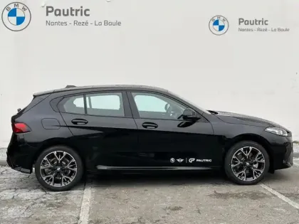 Photo 17 BMW Serie 1 Série 1 116A 122ch M Sport Design DKG7