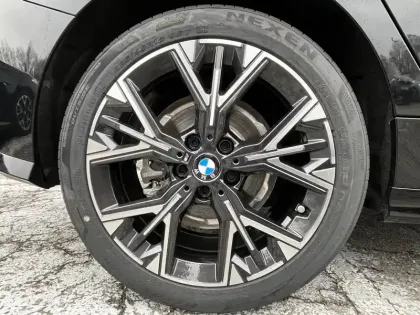 Photo 18 BMW Serie 1 Série 1 116A 122ch M Sport Design DKG7