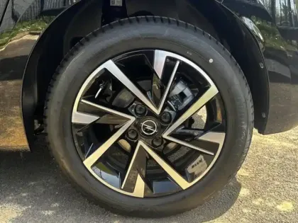 Photo 5 Opel Corsa  1.2 Turbo 100ch GS