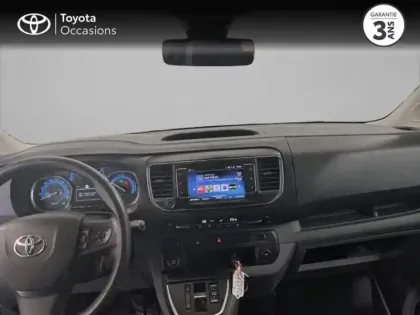 Photo 7 Toyota Proace  Medium 75kWh Business Electric RC21