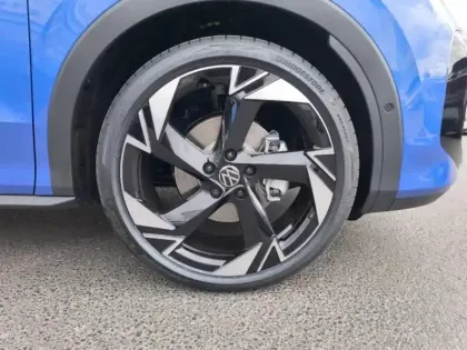 Photo 8 Volkswagen T-roc  1.5 eTSI 150ch R-Line DSG7