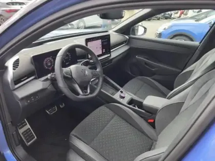 Photo 12 Volkswagen T-roc  1.5 eTSI 150ch R-Line DSG7