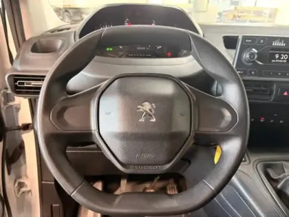 Photo 14 Peugeot Partner  Standard 650kg BlueHDi 75ch Premium 4cv