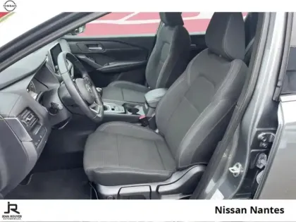 Photo 17 Nissan Qashqai  1.3 Mild Hybrid 140ch Business Edition