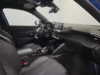 Photo 9 Peugeot 2008  1.2 PureTech 130ch S&S GT EAT8