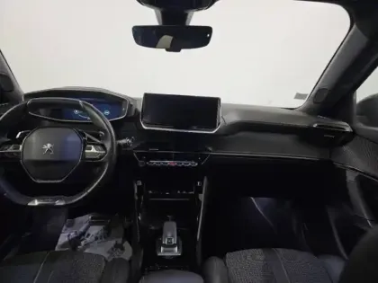 Photo 11 Peugeot 2008  1.2 PureTech 130ch S&S GT EAT8