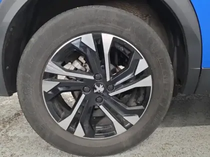 Photo 6 Peugeot 2008  1.2 PureTech 130ch S&S GT EAT8