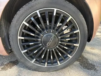 Photo 10 Fiat 500  e 118ch Icône Plus (Pack Magic Eye)