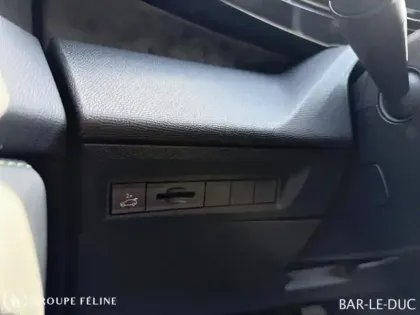 Photo 11 Peugeot 408  Hybrid 145ch GT e-DCS6