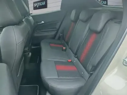 Photo 10 Alfa Romeo Junior  1.2 Ibrida 136ch DCT6