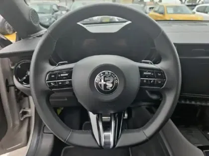 Photo 14 Alfa Romeo Junior  1.2 Ibrida 136ch DCT6