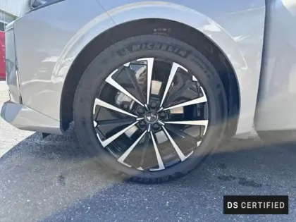 Photo 10 DS DS 4 N°4 E-TENSE 213ch 61kWh Etoile