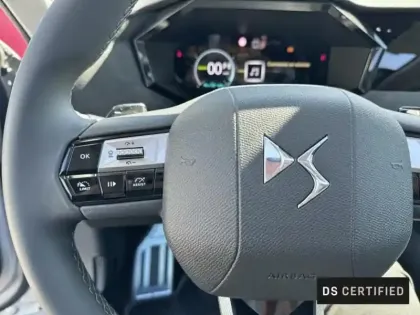 Photo 12 DS DS 4 N°4 E-TENSE 213ch 61kWh Etoile