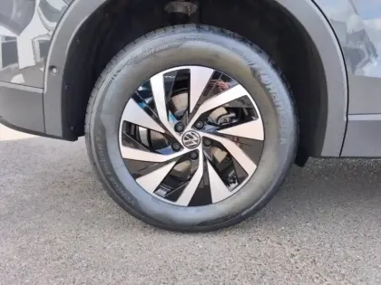 Photo 6 Volkswagen Tiguan  1.5 eHybrid 204ch VW Edition DSG6