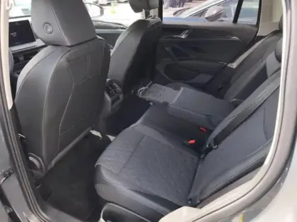 Photo 13 Volkswagen Tiguan  1.5 eHybrid 204ch VW Edition DSG6