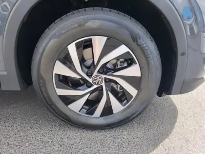 Photo 5 Volkswagen Tiguan  1.5 eHybrid 204ch VW Edition DSG6