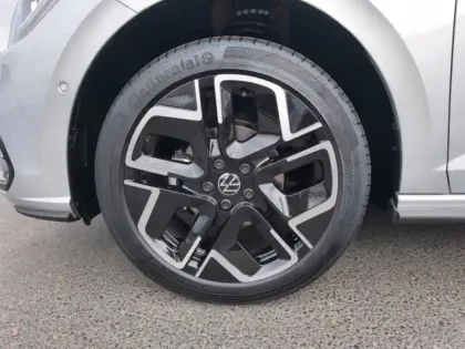 Photo 8 Volkswagen Polo  1.0 TSI 95ch R-Line Edition