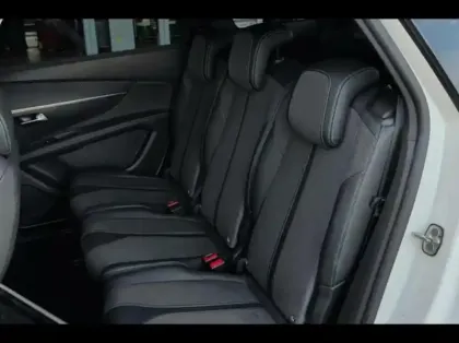 Photo 10 Peugeot 5008  Hybrid 136ch Allure Pack e-DCS6